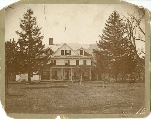 Image of the Menantic Grove House c. 1890