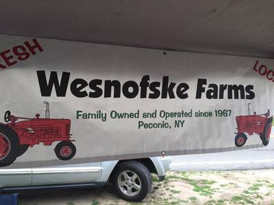 Wesnofske Farms logo